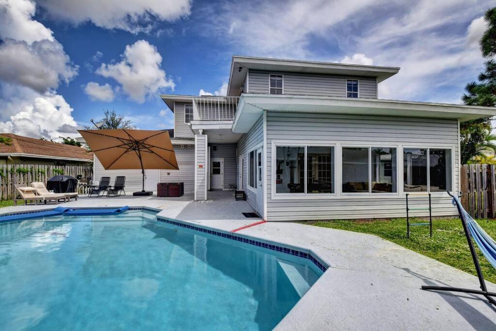 5 Bedroom Mansion With Pool And Non-Heated Jacuzzi Games In 波因顿海滩 外观 照片