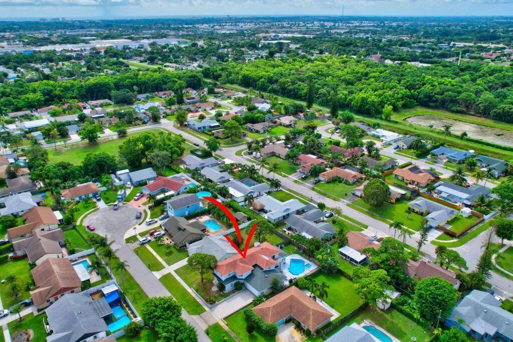 5 Bedroom Mansion With Pool And Non-Heated Jacuzzi Games In 波因顿海滩 外观 照片